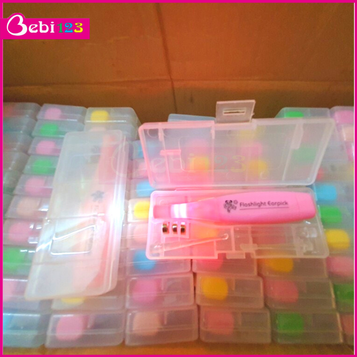 Dụng cụ lấy ráy tai có đèn pin