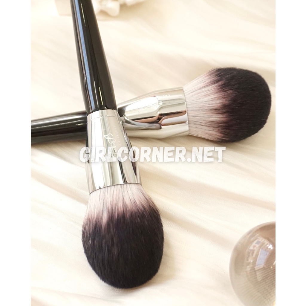 Cọ phủ phấn bột Feather B - S91