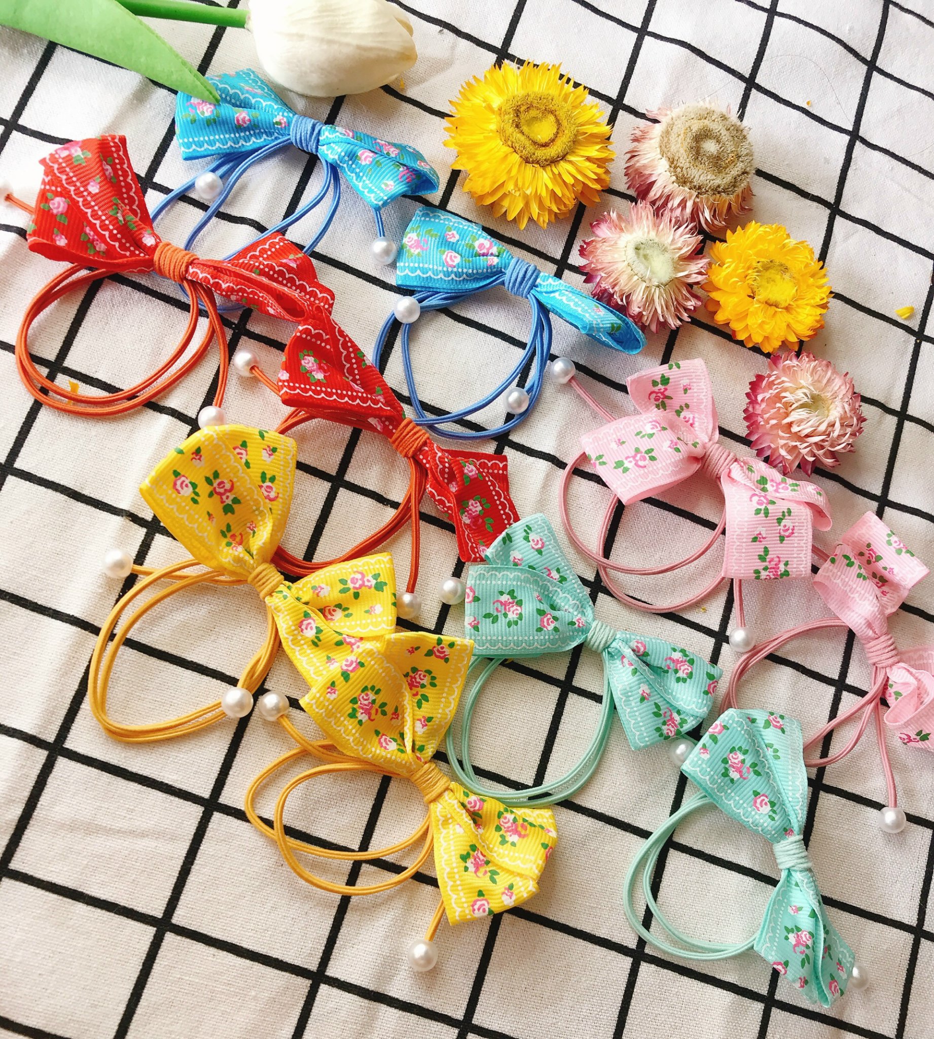 Set 2 cột nơ hạt ngọc