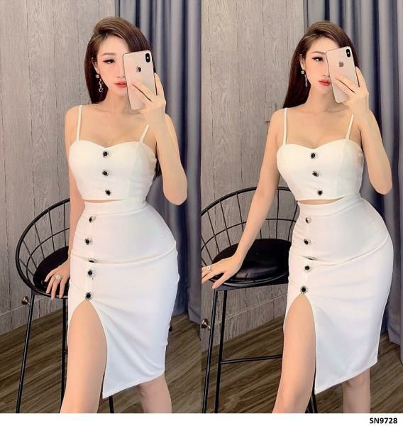 sét áo 2 dây xẻ tà đính nút sexy
