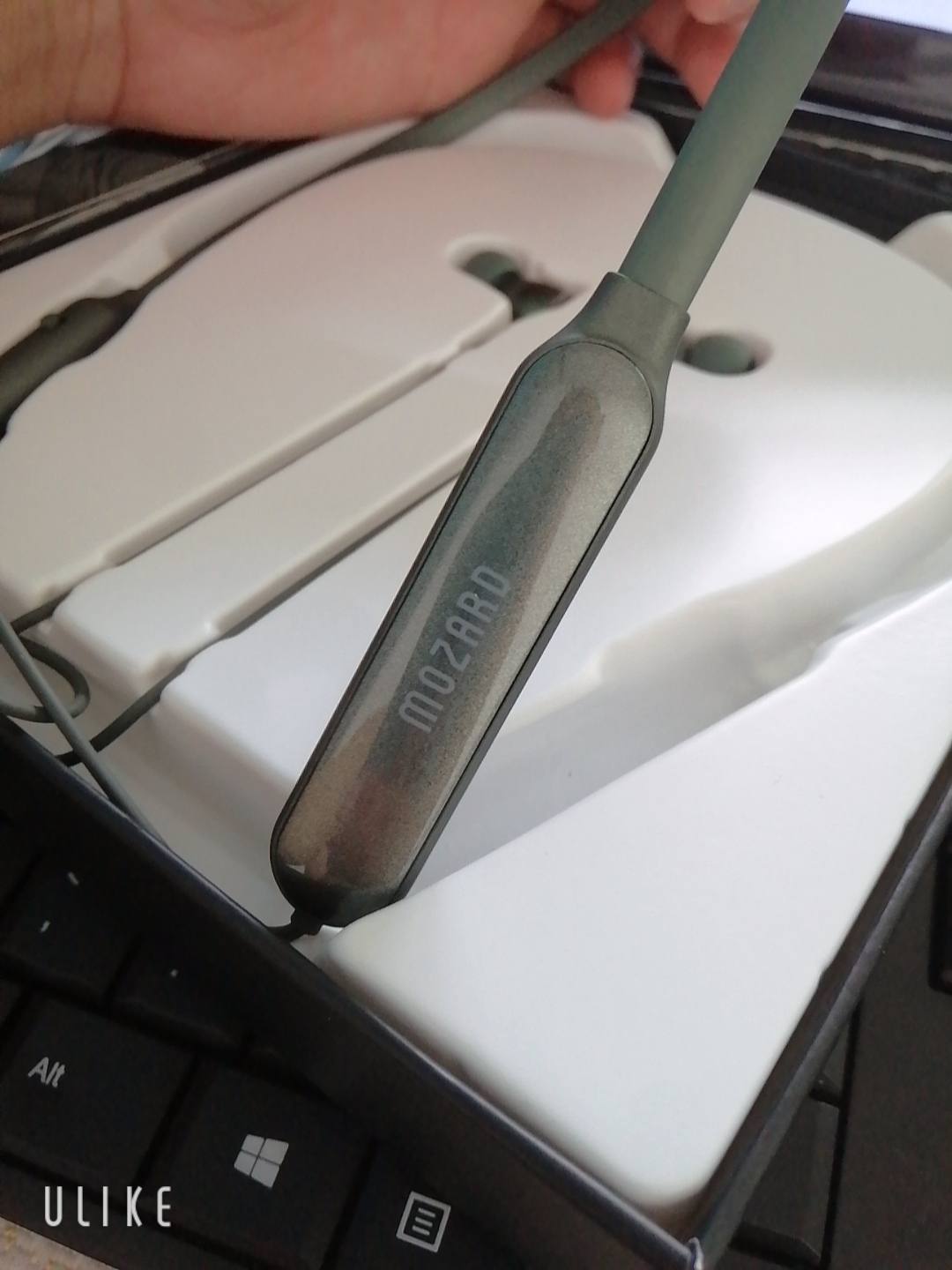 Tai nghe Bluetooth Mozard Z702