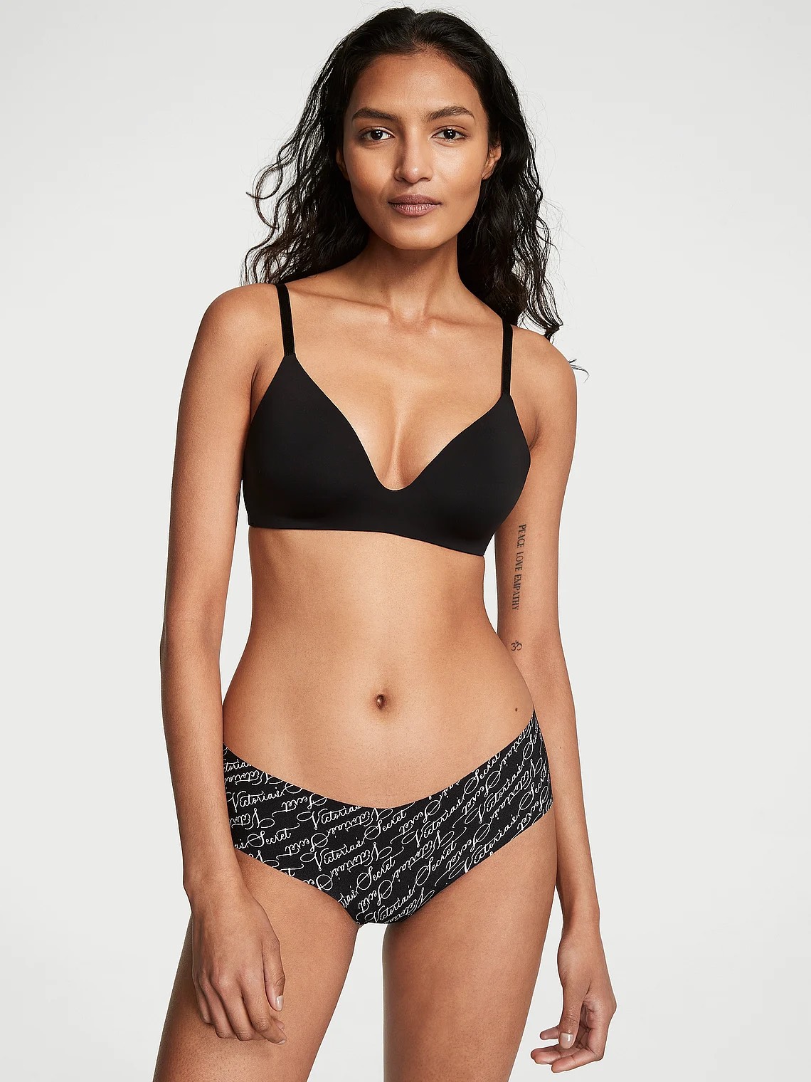 Quần victoria's secret cheeky - size s
