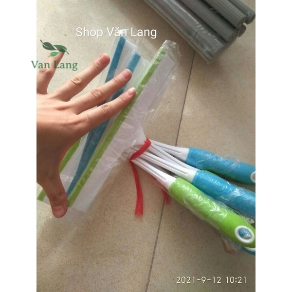 Cây gạt kính, gạt nước mini cầm tay