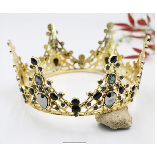 Vương miện NHỰA đá đen 12.5cm*6cm (chiếc)