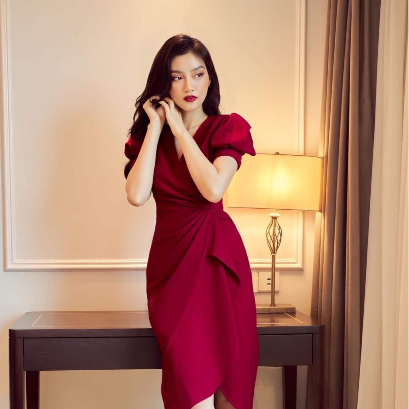 Đầm tay phồng xếp ly eo đi tiệc (PHOEBE)