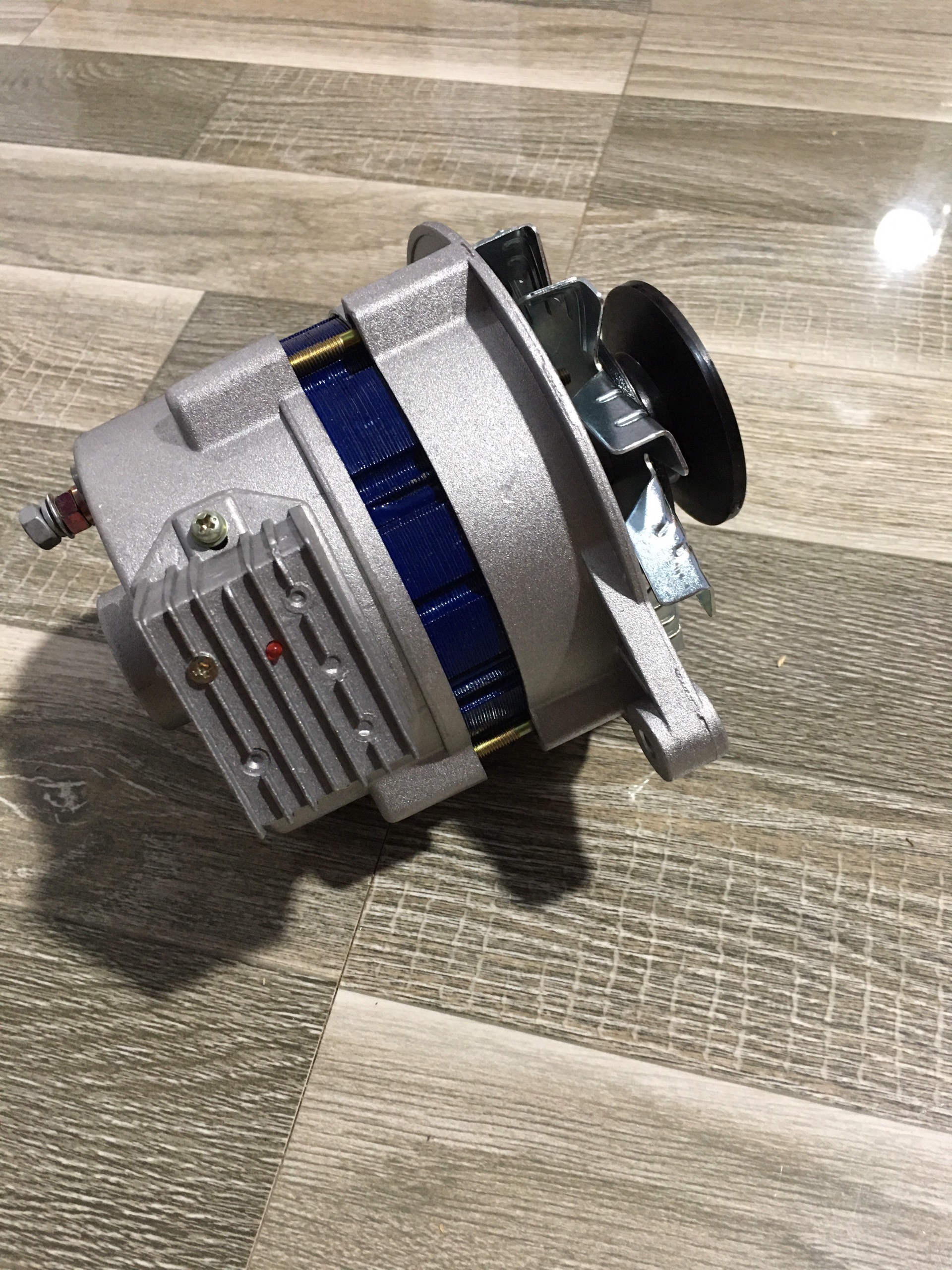 Máy phát điện jfw132 12v 35a xanh nước sịn