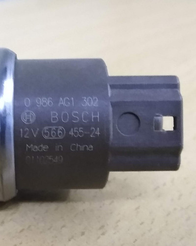 Bơm xăng Bosch 1302 - Toyota Vios