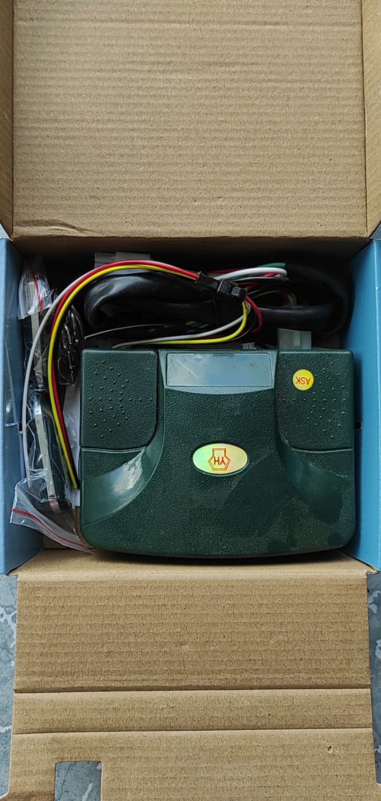 Shutter door controller Ch Taiwan 365 MHz code hopping
