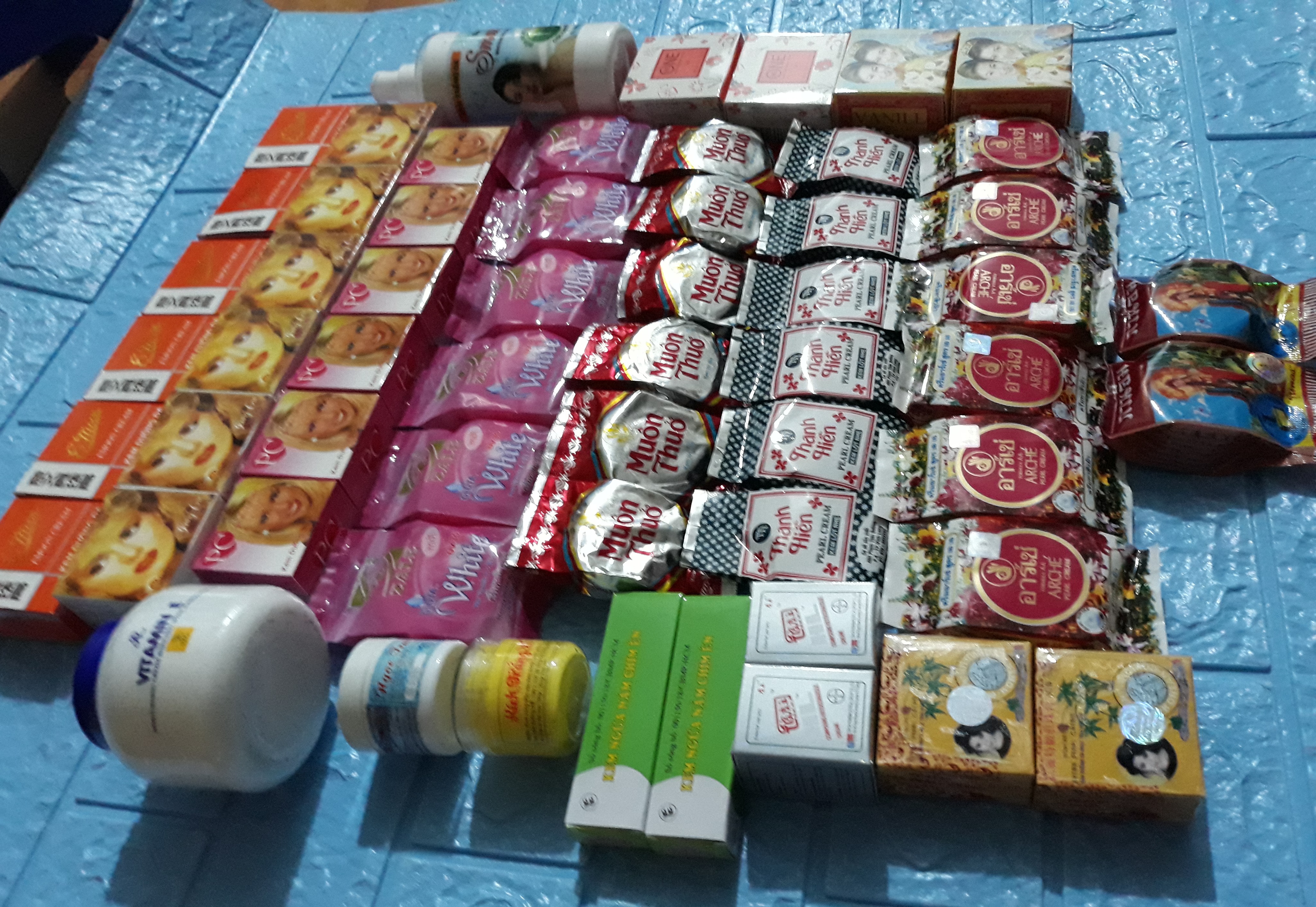 (kem trộn trắng da cho da đen lì) công thức kem cốt thái siêu trắng
