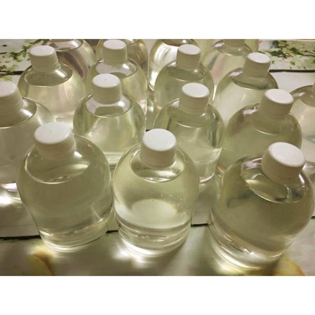 500ML - DẦU DỪA  NHÀ LÀM NGUYÊN CHẤT  ( Hương thơm dịu nhẹ massage, dưỡng da ,dưỡng tóc, chống rạn cho bà bầu..)