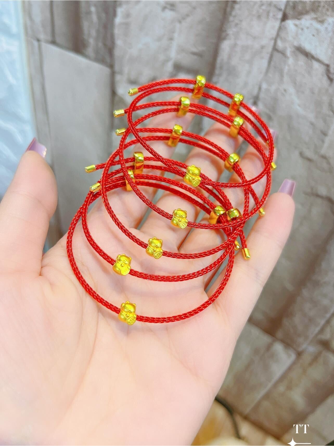 Vòng tay tết charm mèo thần tài vàng 24k, charm mèo thần tài vàng 9999, vòng tay phong thủy, trang sức thiết kế đủ hóa đơn thẻ bảo hành