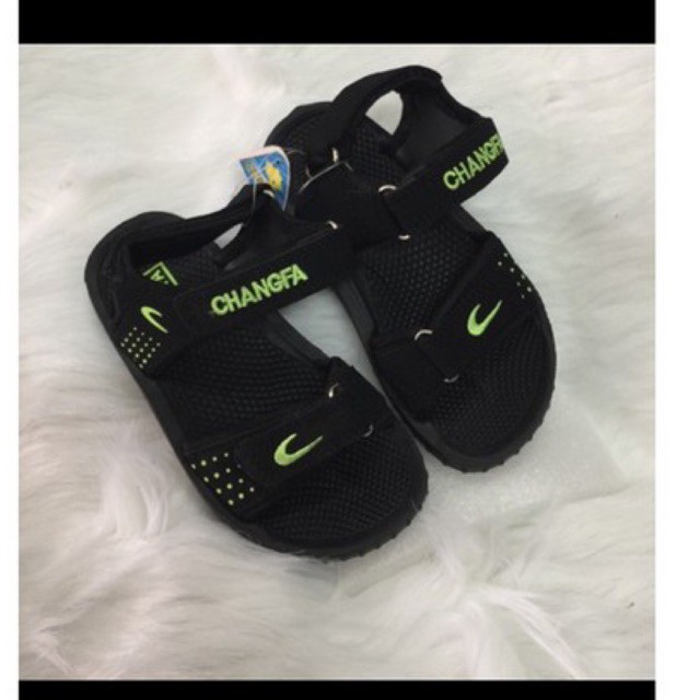 Dép quai hậu sandal bé trai changfa móc xanh size 26-43