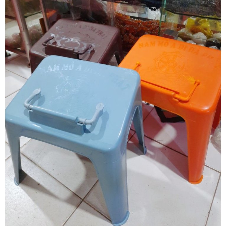 Kệ kinh sách nhựa mầu vàng, loại 4 chân cao cấp - kệ tụng kinh loại 4 chân nhựa đặc biệt cao cấp