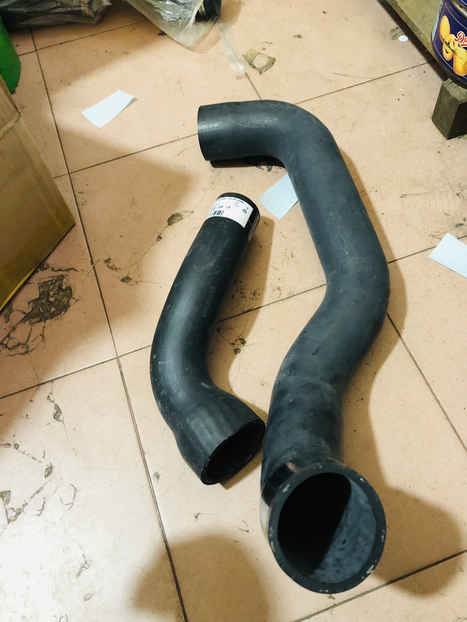 ỐNG TURBO MERCEDES SPRINTER 16 CHỔ