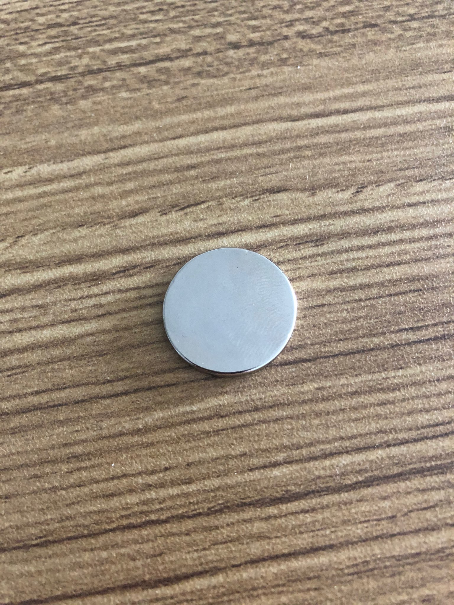 Bộ 20 viên nam châm đất hiếm tròn 20x2mm (từ tính cực mạnh)