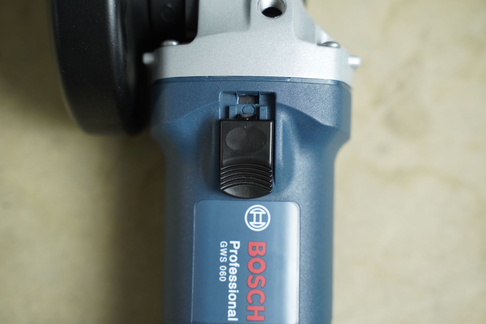 Máy mài Bosch GWS 060 (100mm)