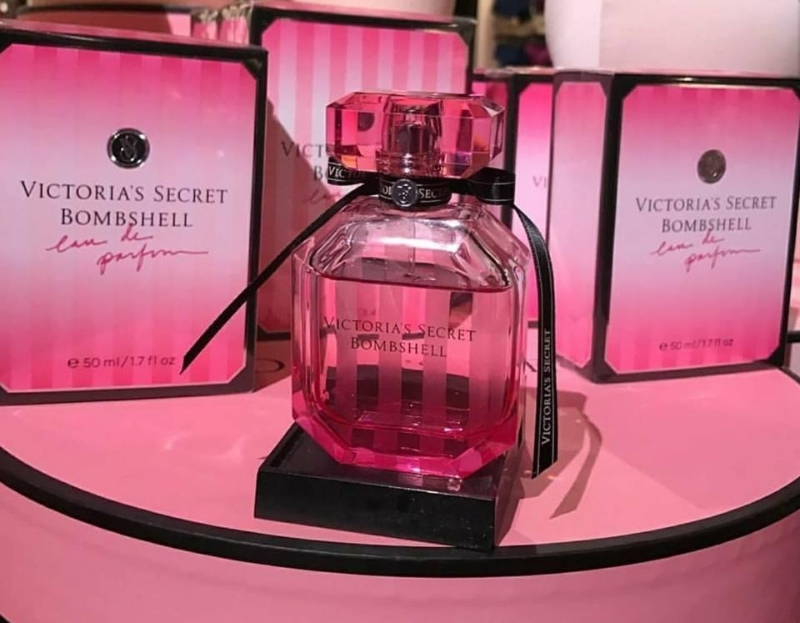 Nước hoa Victoria hồng 100ml