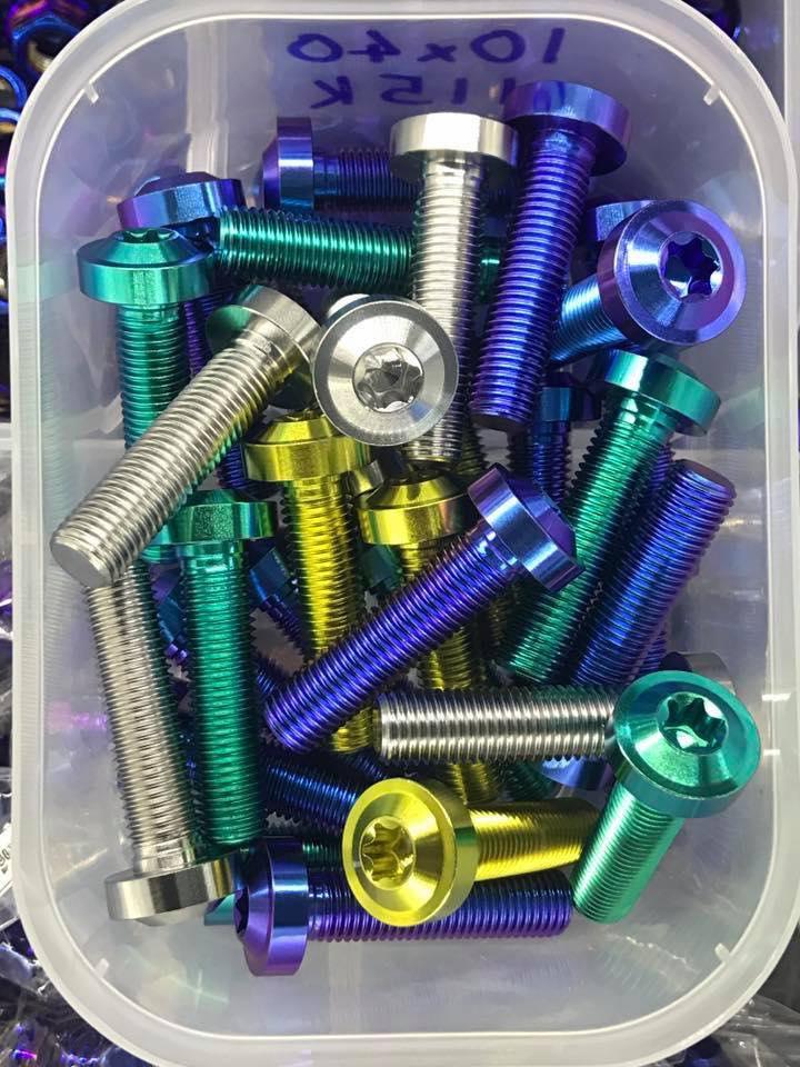 [HCM]Ốc titanium GR5 M10*40 ( giá 1 con ) gắn thông dụng các loại xe những vị trí sử dụng gấp xe bên bô tay ga