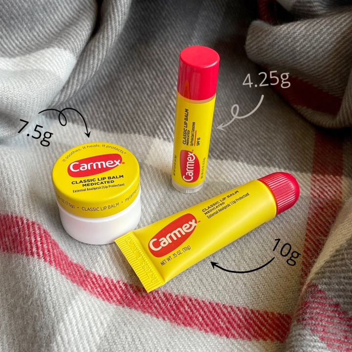 Son Dưỡng Môi Carmex Classic Lip Balm Medicated