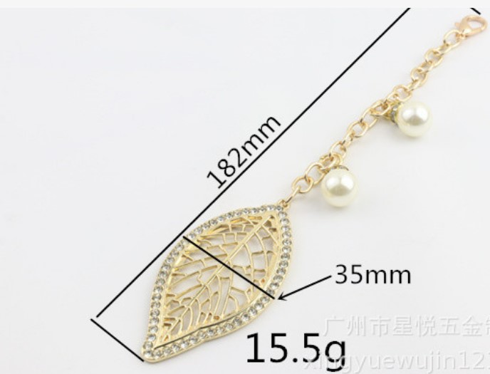 Mac Leaves with Stones Attached to Decorate Handbags (Price: 35K/Piece)