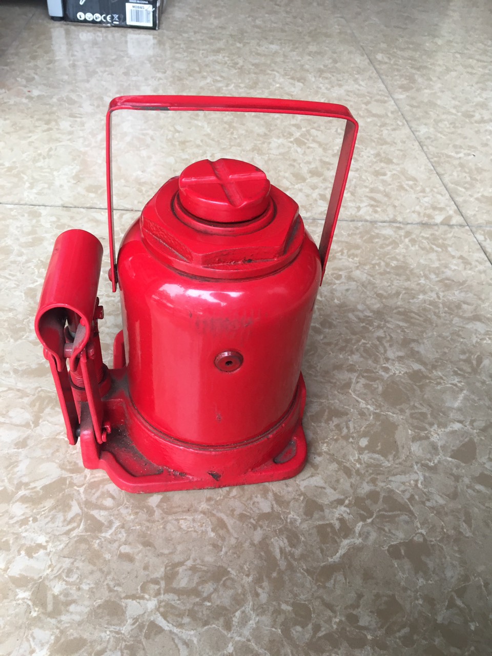 Con đội 20 tấn tiêu chuẩn Nhật
