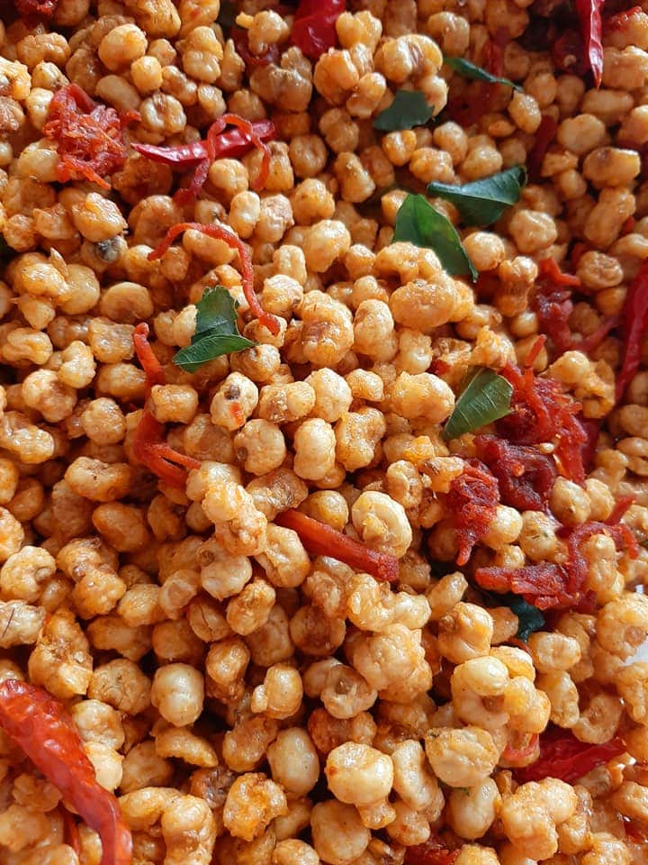 [Tết 2022]Combo 3 loại snack mặn ăn vặt (tai heo mắm ớt, bắp tẩm bò sấy lá chanh, bánh phồng tép) 300g (100g/mỗi loại)