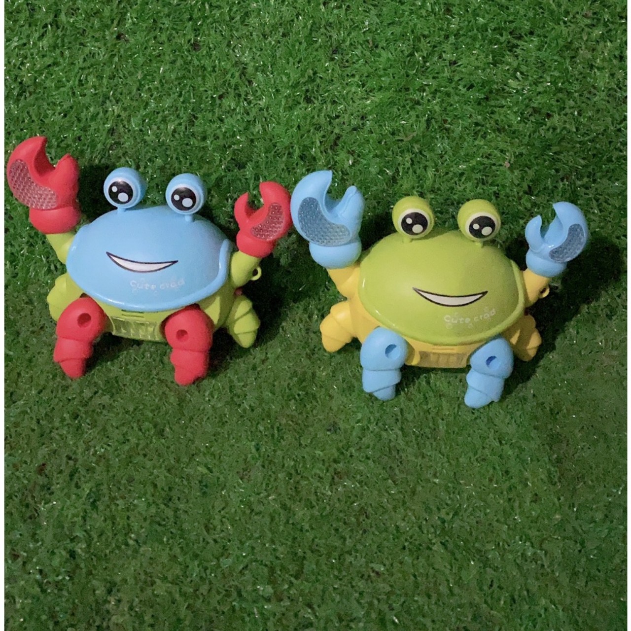 Đồ Chơi Con Cua Chạy Pin Có Nhạc Phát Sáng