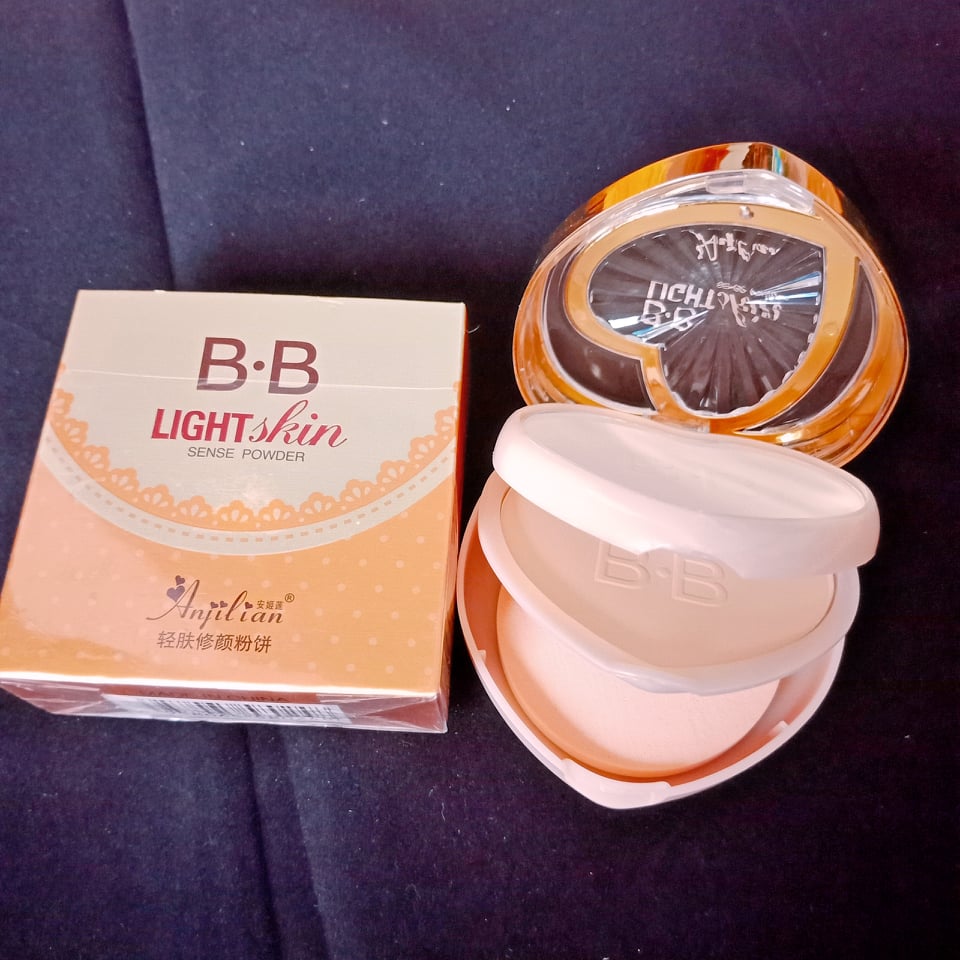 [HCM]Phấn Nền BB Light Skin 2 Tầng Có Bông Phấn Mịn