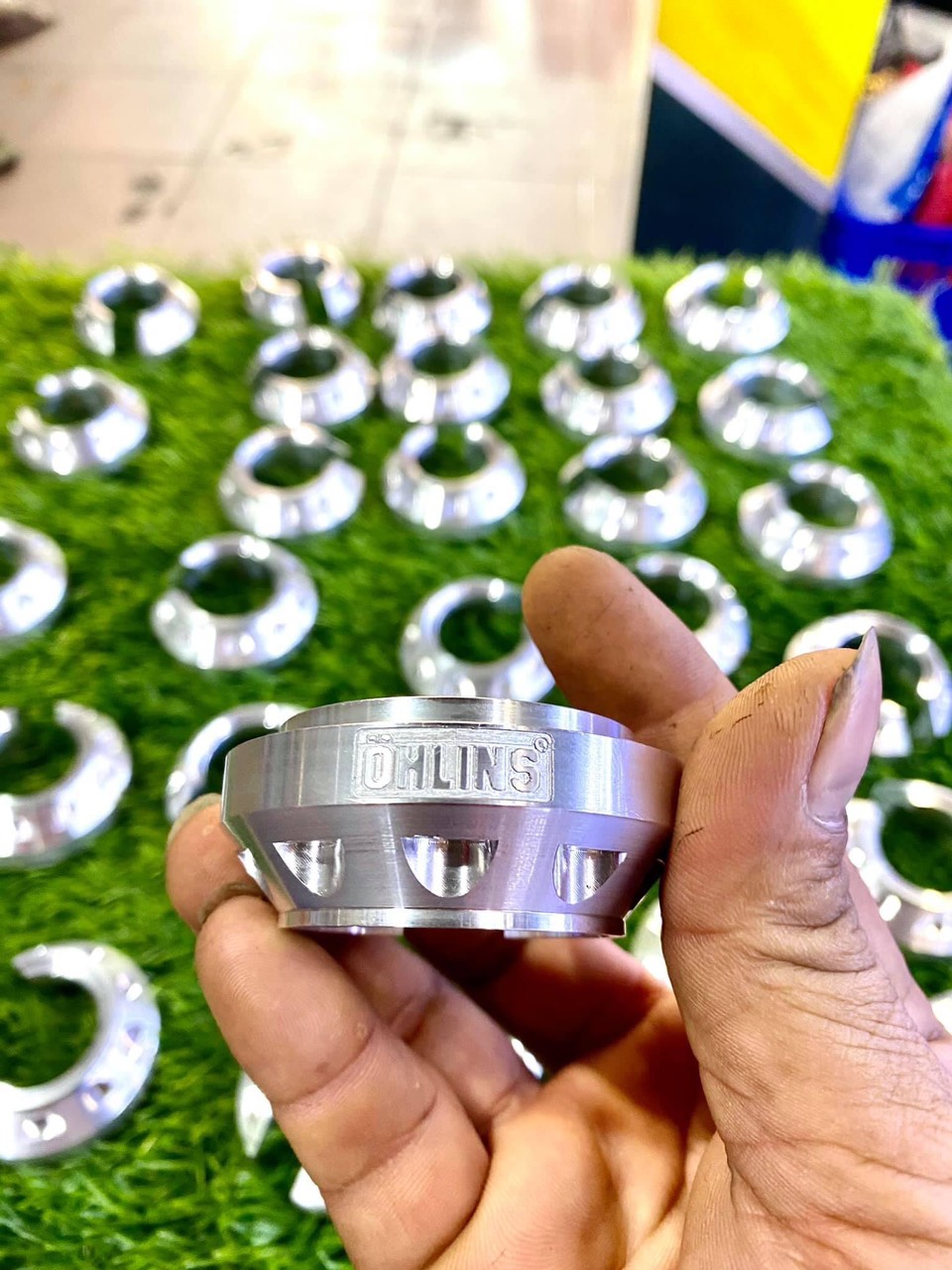 [Siêu Sale] Chén nhôm cnc gắn phuộc Ohlins YSS