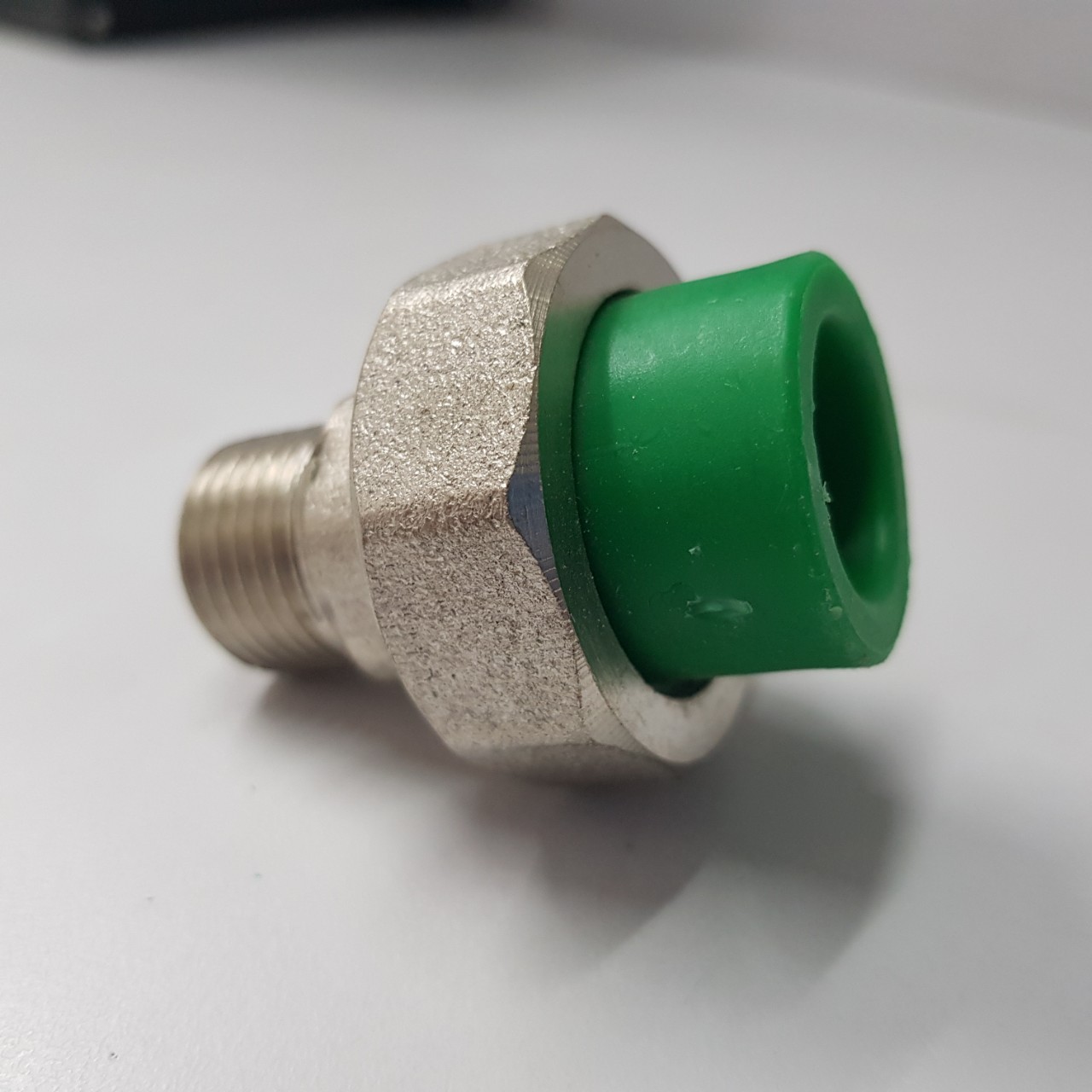 Rắc co ren ngoài 20*1/2 - Xanh PPR -