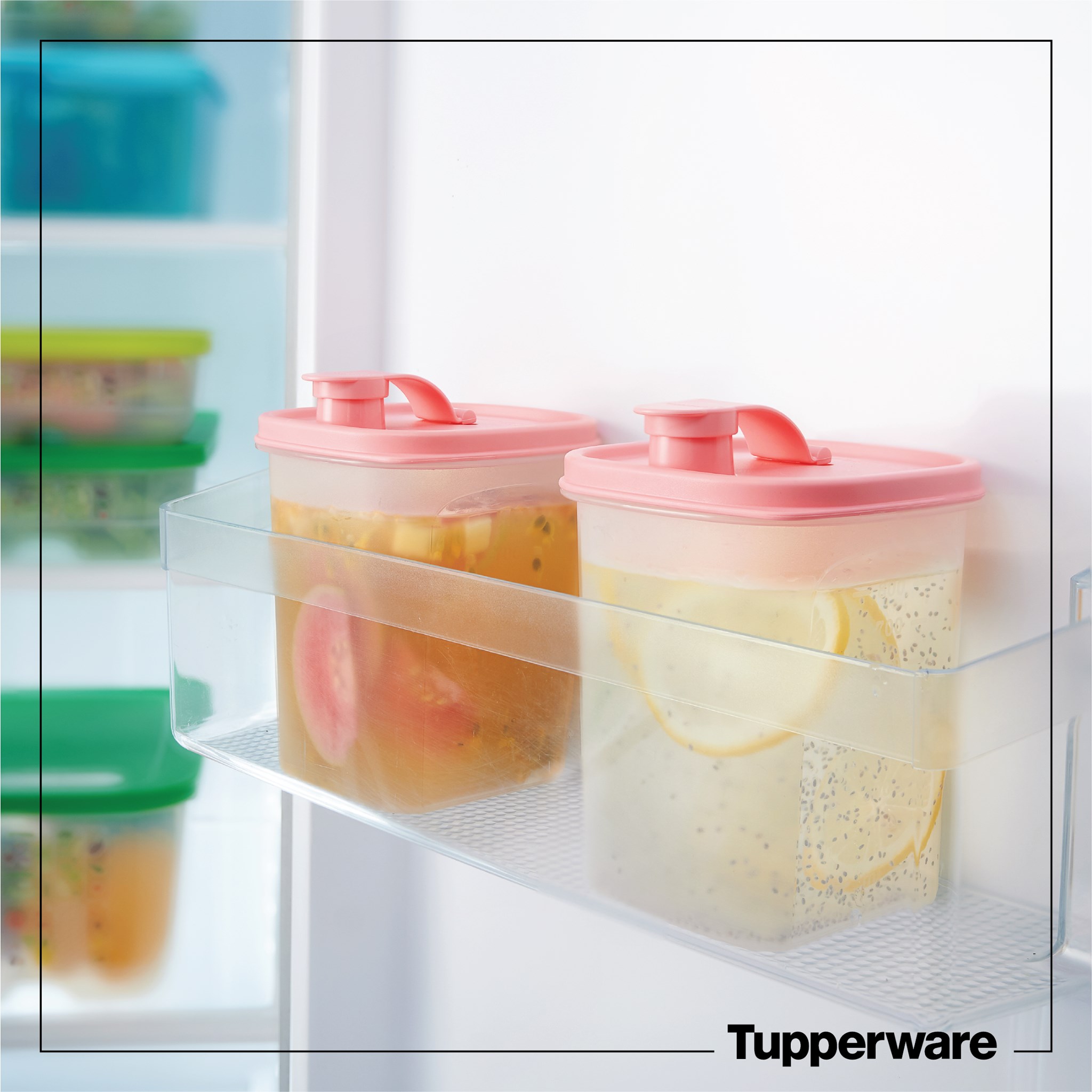 Bộ đôi bình nước Tupperware Slim Line Pitcher (set 2)