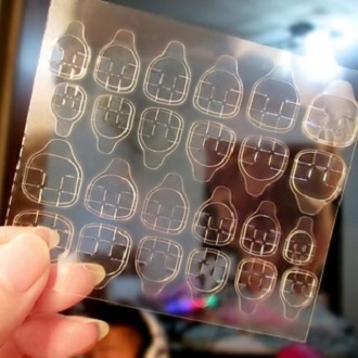Bộ 24 Sticker Dán Móng Tay Chân JOJO Bằng Silicon