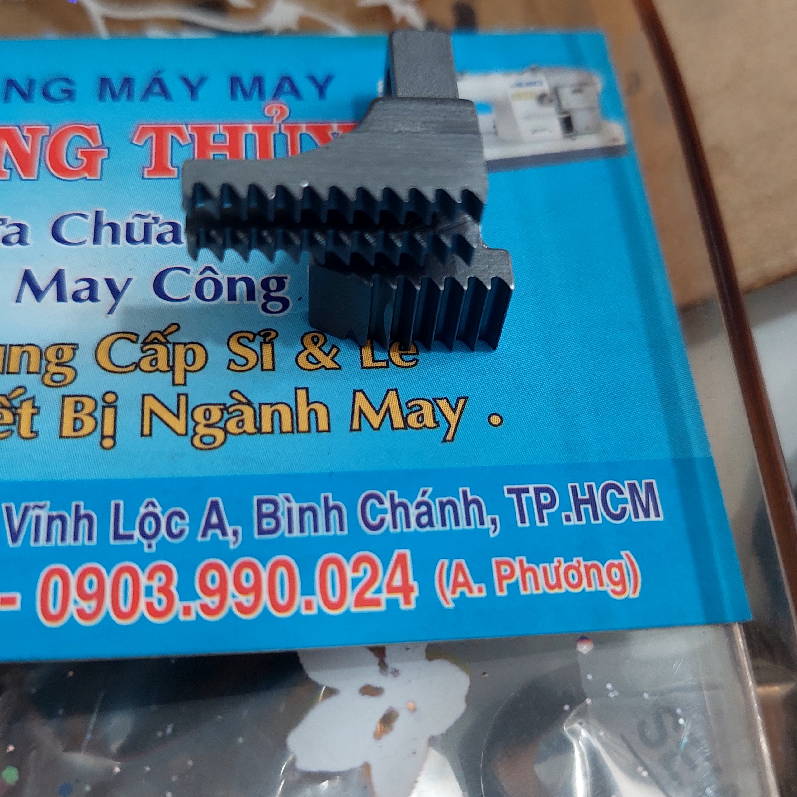 com bo răng cưa mặt nguyệt vắt sổ pegasus 4 chỉ