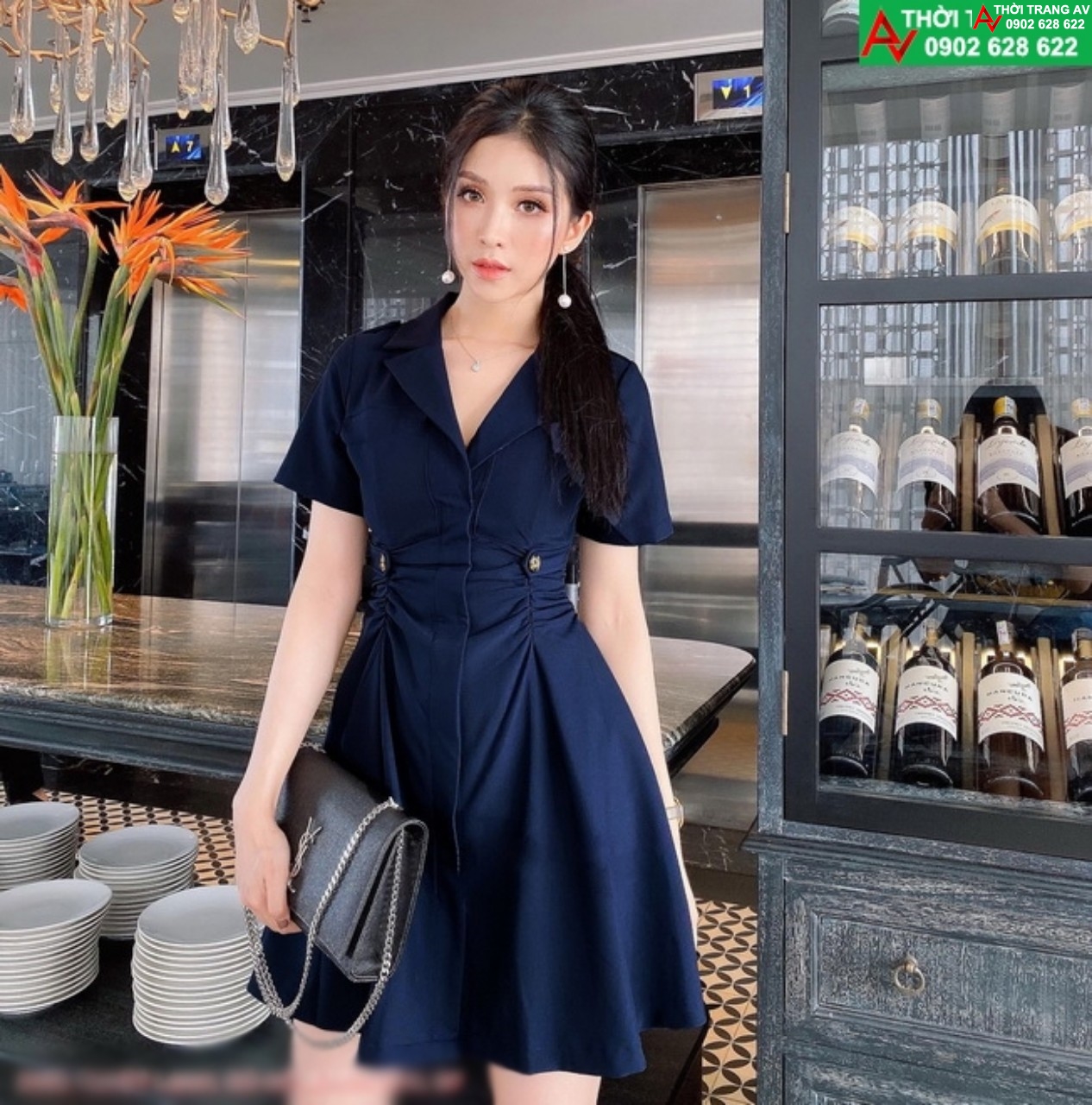 Đầm xòe ngắn cổ V