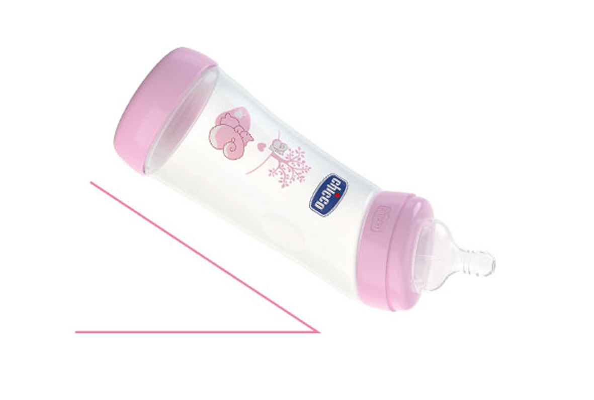 BÌNH SỮA CỔ NGHIÊNG NÚM SILICON 250ML
