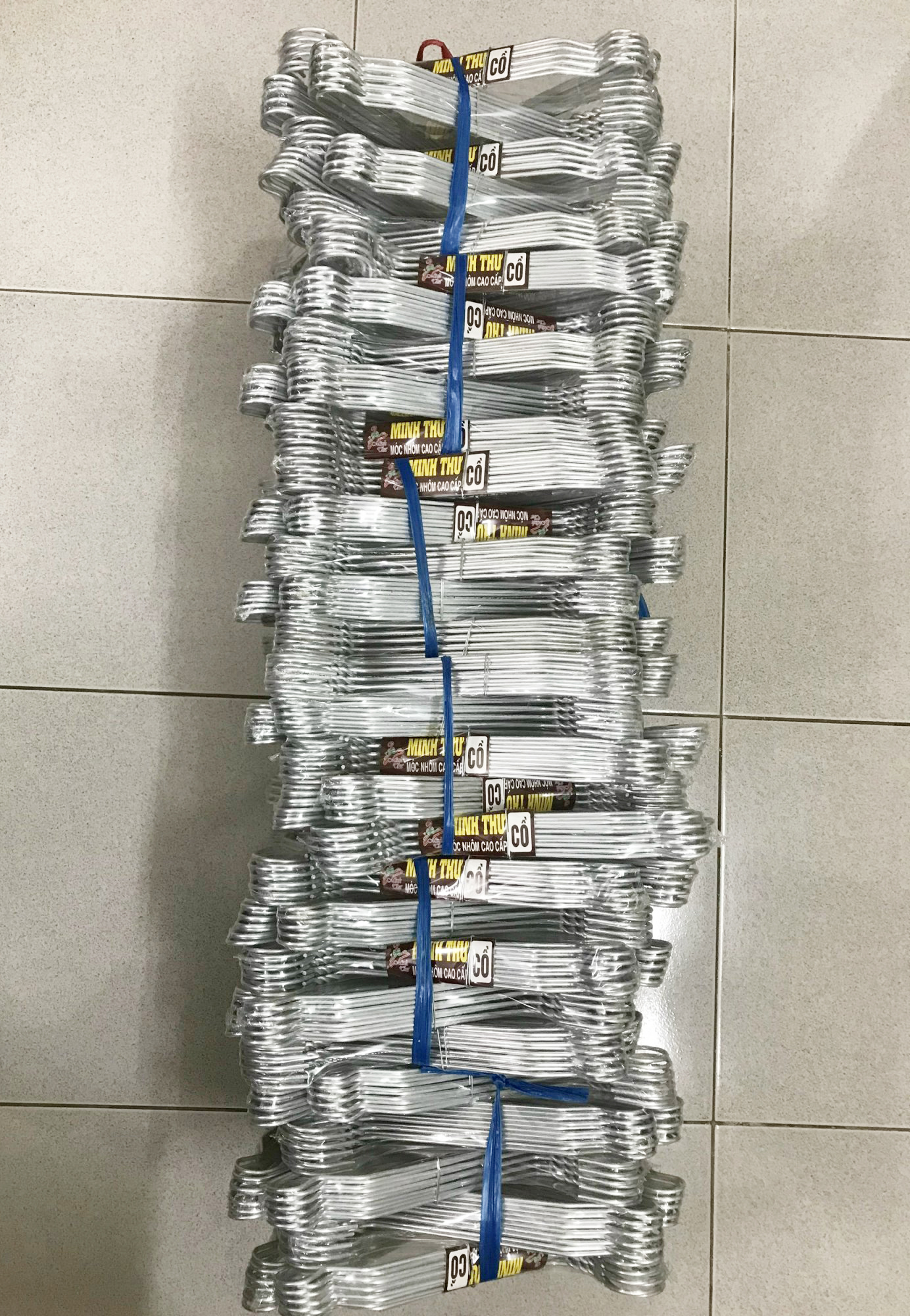 30 móc nhôm treo quần áo Minh Thư