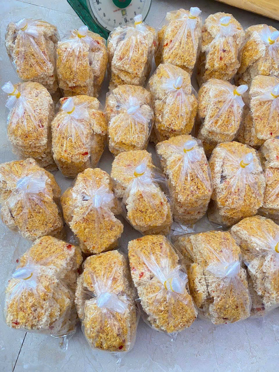 Cơm cháy nếp, lứt bể chà bông bịch 500gr