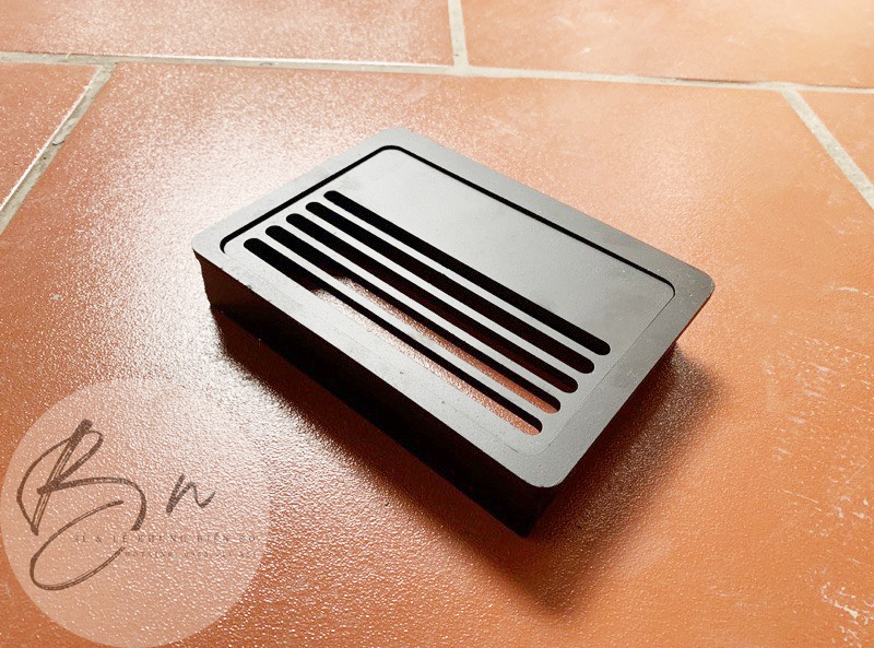 Đế gò biển số xe máy - Mặt phẳng và mặt âm