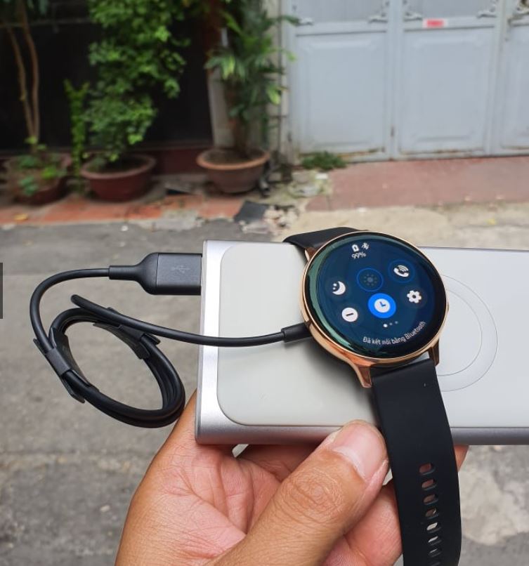 Đế sạc Samsung Galaxy Watch Active 2 - Hàng chính hãng