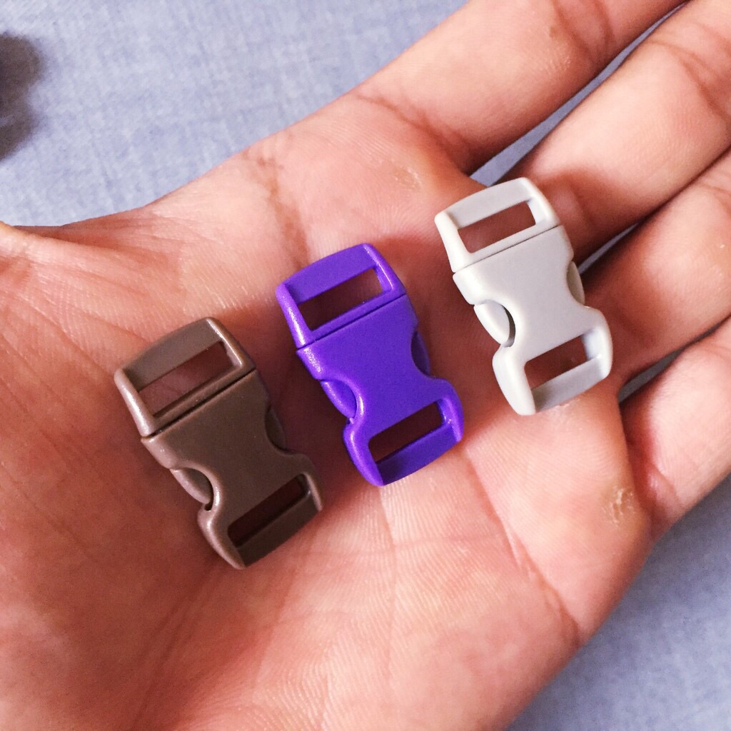 [HCM]2 Khoá Nhựa Làm Vòng Sinh Tồn ( 2 khoá)