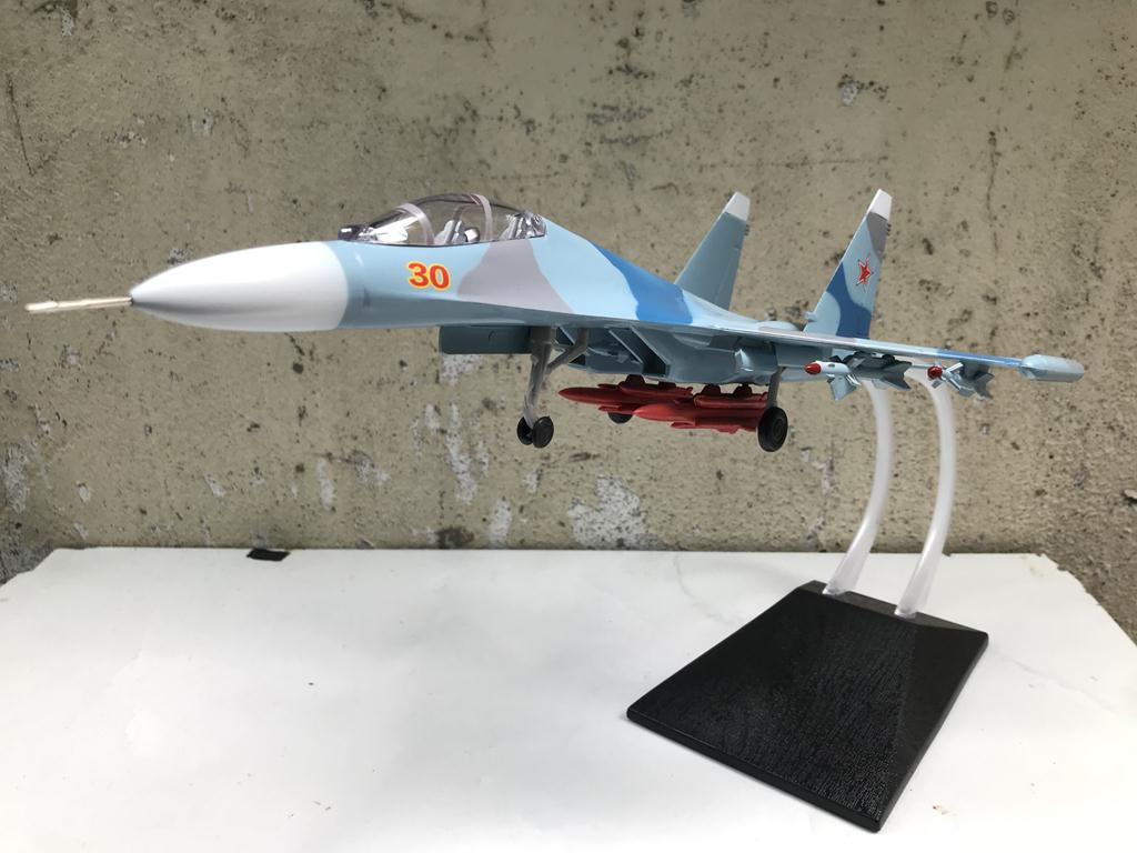 [HCM]Mô hình Máy báy SU-30. 1:72-ABS