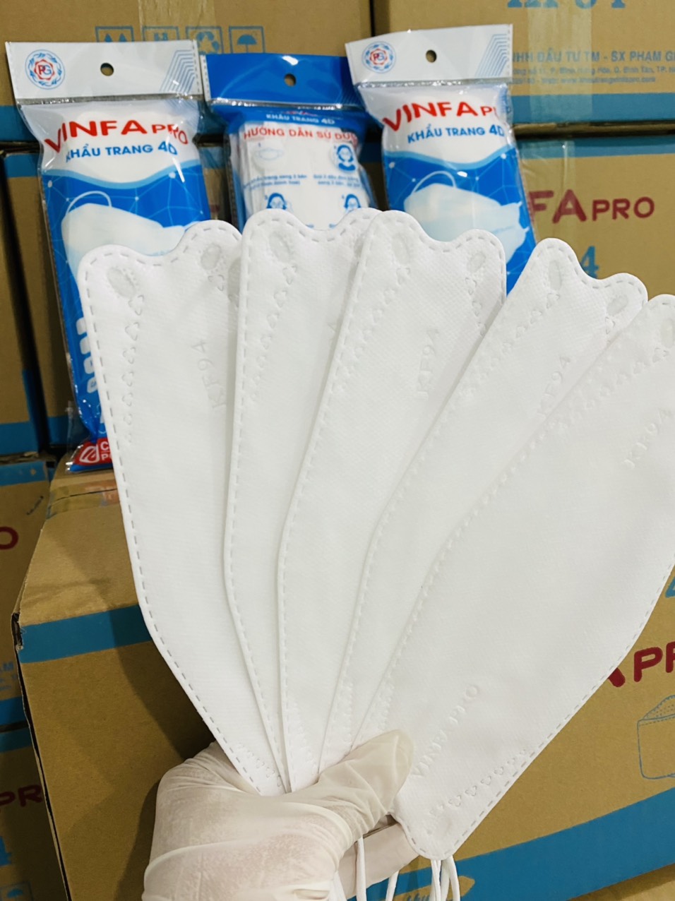 KHẨU TRANG KF 94 4D VINFAPRO - 1 THÙNG (300 CÁI)
