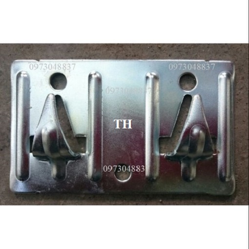 Móc treo bình nóng lạnh