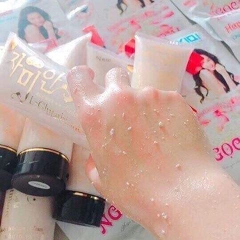 Tẩy Kì Tế Bào Chết Có Hạt Hàn Quốc