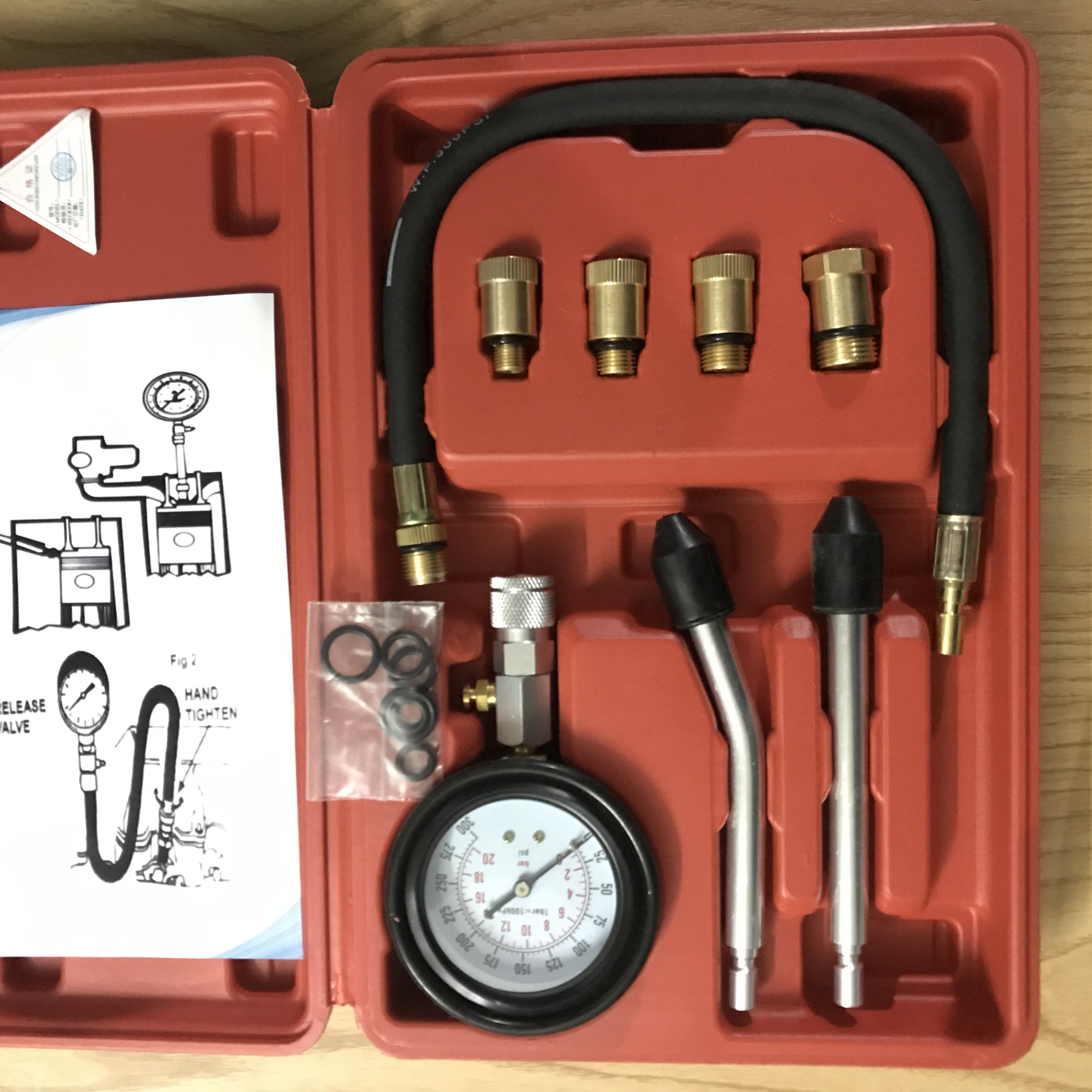 Bộ dụng cụ đo áp suất buồng đốt động cơ xăng ô tô & xe máy