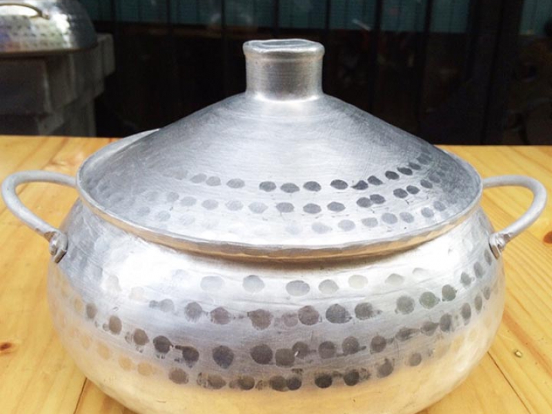 Nồi lẩu nhôm gò thủ công dân dã Bắc Bộ cho bữa ăn thêm ngon 22cm