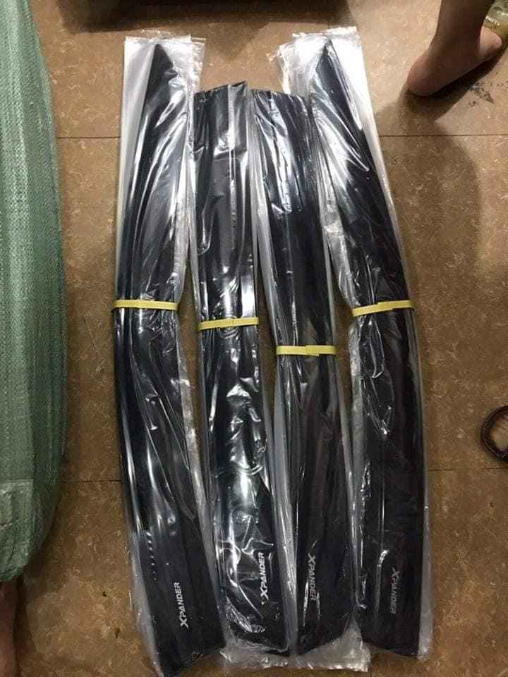 Vè che mưa Thái xe Mitsu Xpander