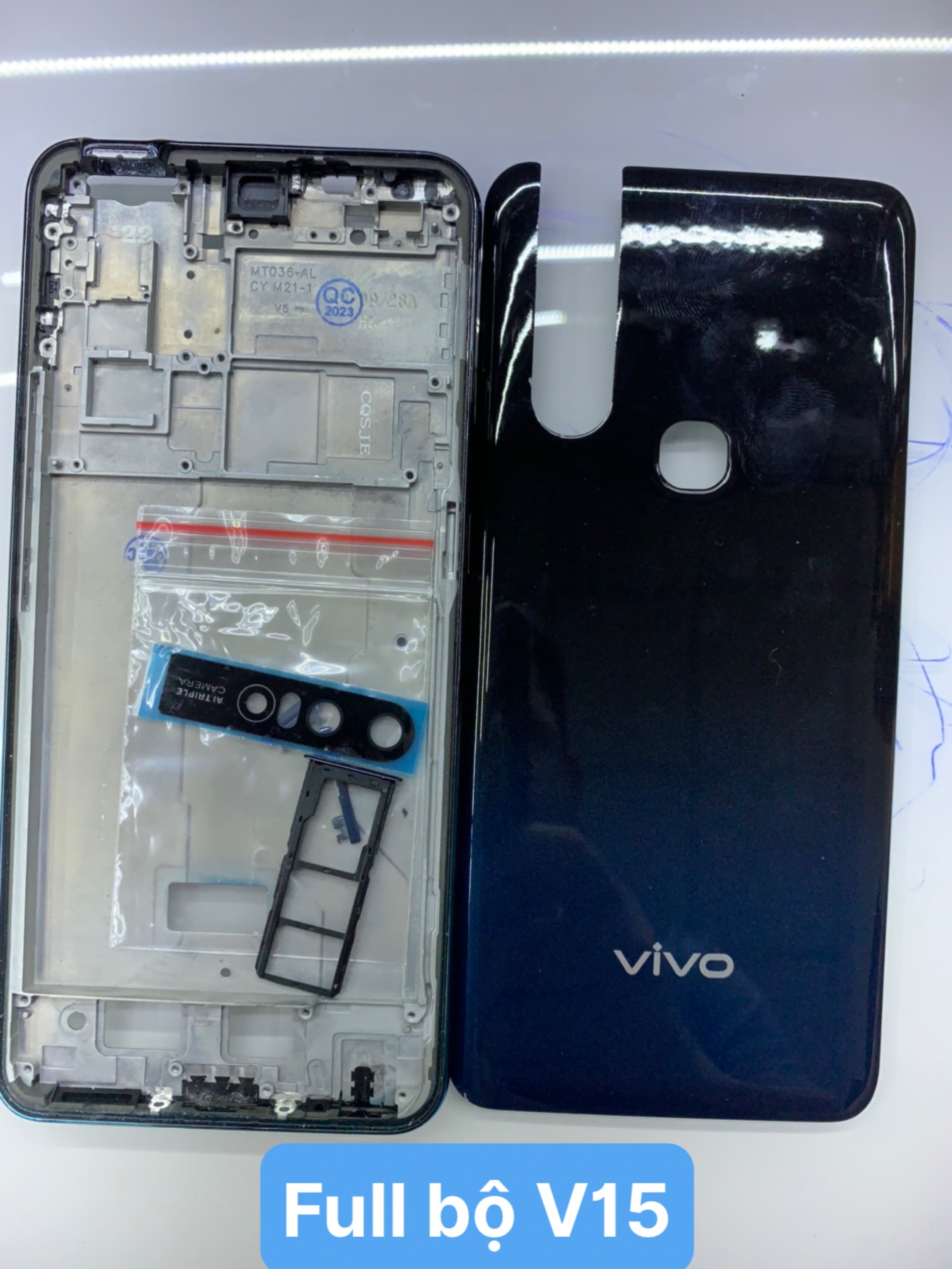 Miếng lưng Vivo V15 / Bộ vỏ V15 gồm khung sườn, lưng, kính cam rời, phím bấm, khay sim