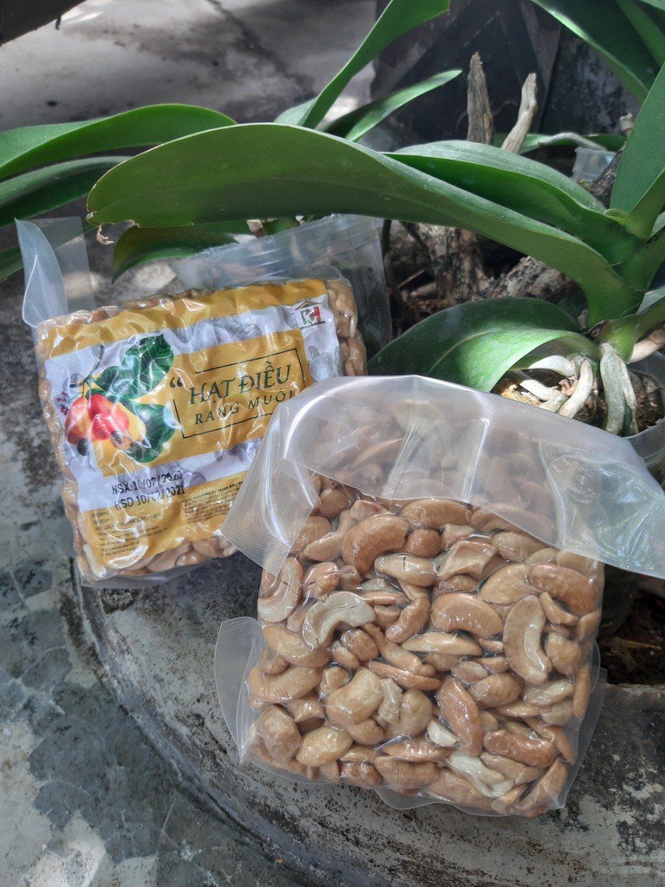 500G HẠT ĐIỀU RANG MUỐI BỂ/VỠ ĐÃ BÓC SẠCH VỎ LỤA
