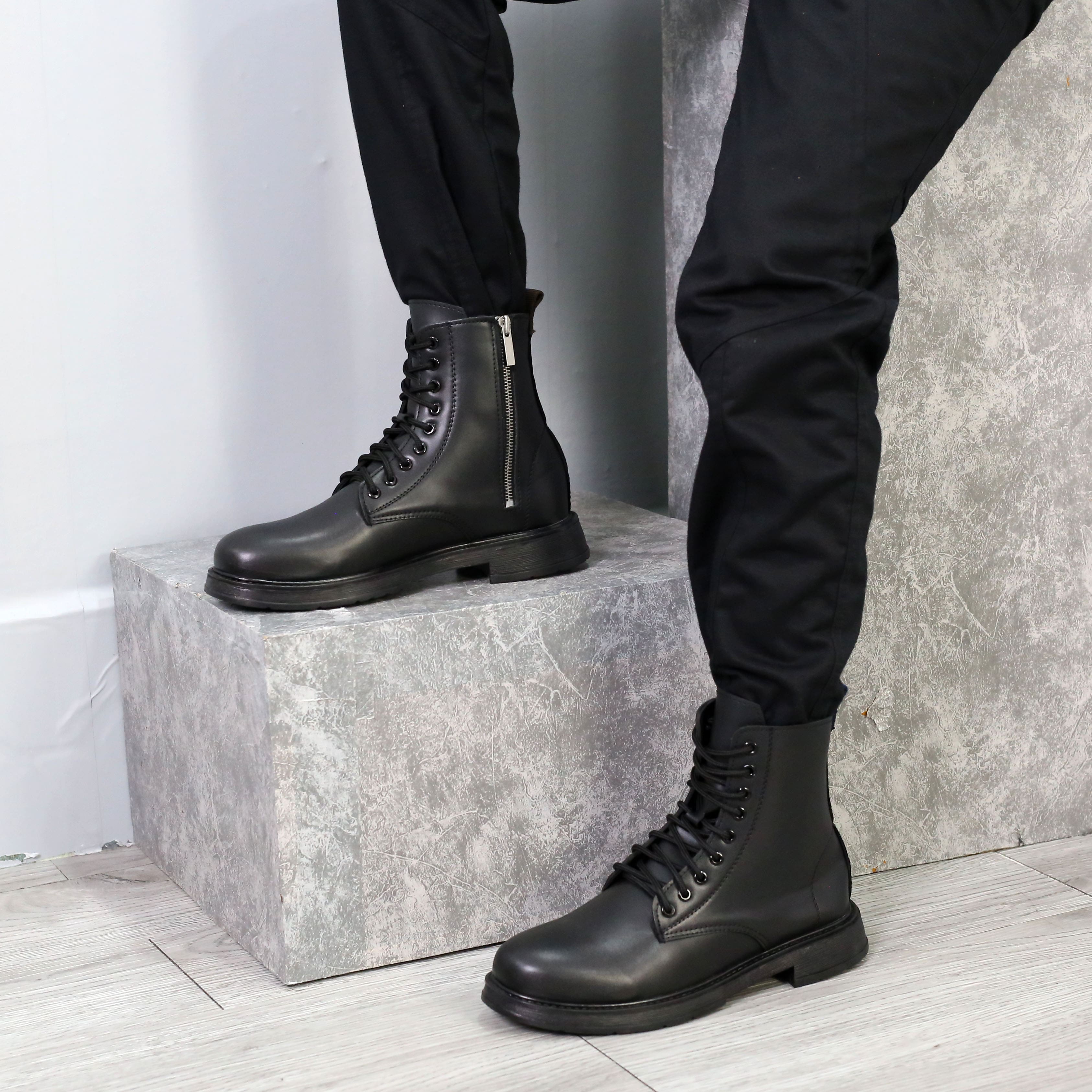 Giày boost cổ cao nam MĐ G1032 đen có dây kéo